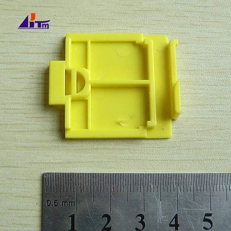La máquina del cajero automático de NCR parte el amarillo izquierdo 4450756222 445-0756222-08 del obturador del casete S2